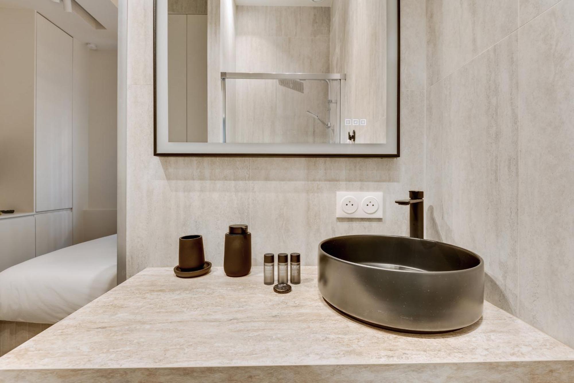 Le Confidentiel - Bastille Apartment